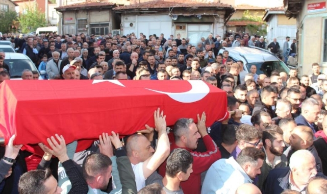 Göçükte hayatını kaybeden madenci son yolculuğuna uğurlandı