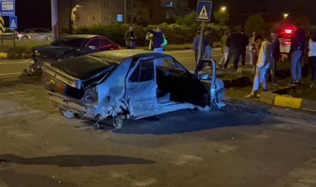 Hastaneye giderken hastanelik oldular: 3 yaralı