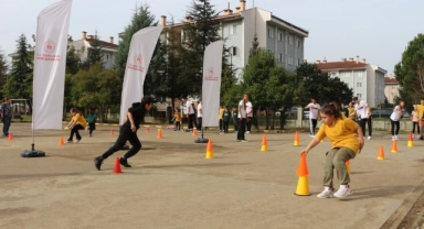 İFET oyunlarına bin 300 öğrenci katıldı