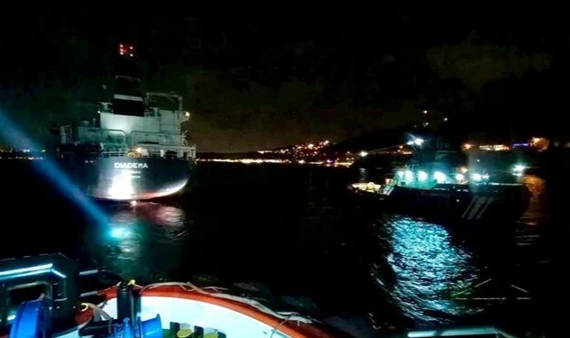 İstanbul Boğazı'nda arızalanan tanker kurtarıldı