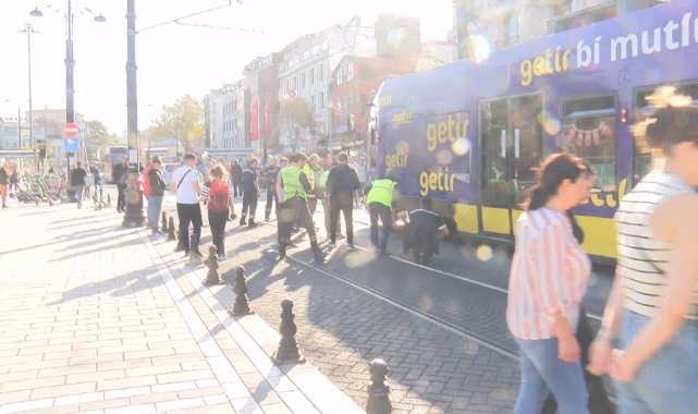 İstanbul'da tramvay raydan çıktı!