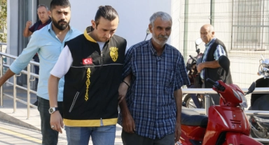 Kendisinden sürekli para istediği için oğlunu öldürmüş!