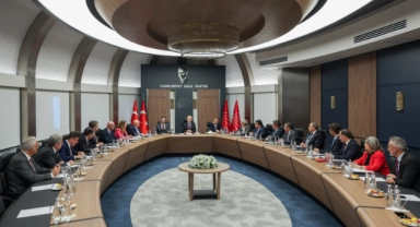 Kılıçdaroğlu, milletvekilleri ile bir araya geldi