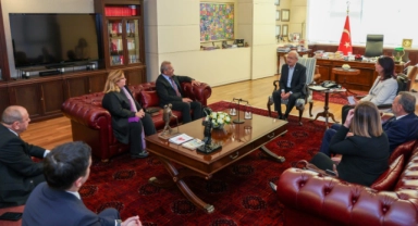 Kılıçdaroğlu,sanayiciler ile bir araya geldi