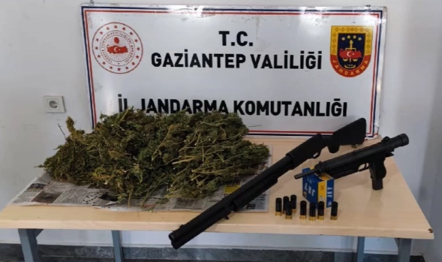 Kilolarca uyuşturucu ve silah ele geçirildi!