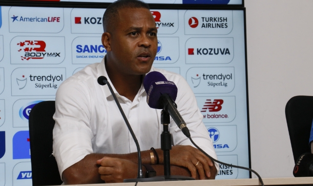 Kluivert: ”Çok memnun olduğum bir sonuç aldık”
