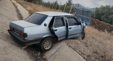 Kontrolden çıktı şarampole devrildi