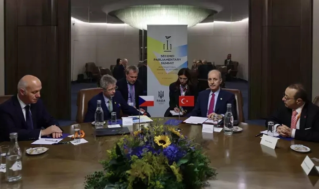 Meclis Başkanı Kurtulmuş'tan Çekya'da kritik temaslar