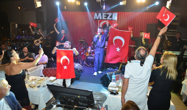Mehmet Çevik'ten unutulmaz Cumhuriyet kutlaması