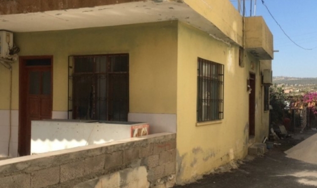 Mersin'de ceset ranzanın altında bulundu! Katili oğlu çıktı