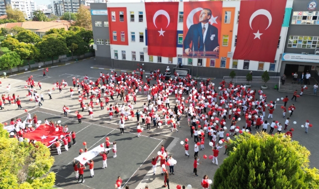 Miniklerin cumhuriyet coşkusu