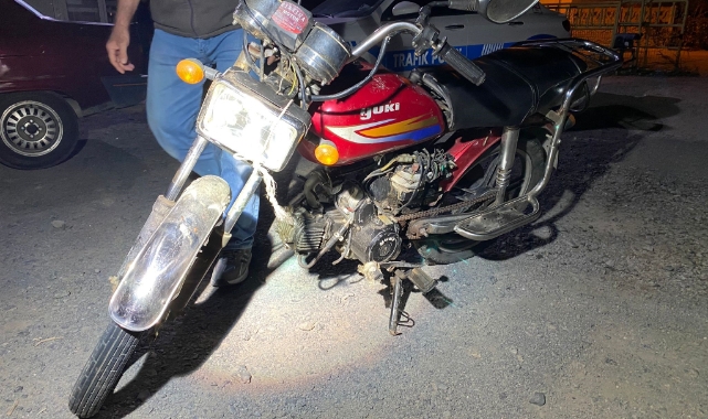 Motosiklet faresi polisten kaçamadı