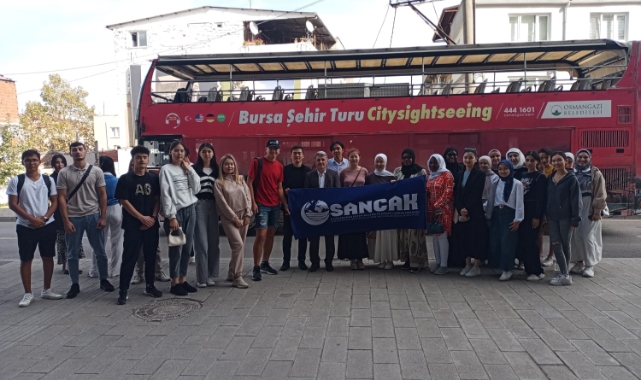 Öğrenciler Bursa'nın tarihi güzelliklerini keşfetti