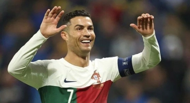 Ronaldo bir ilki daha başardı