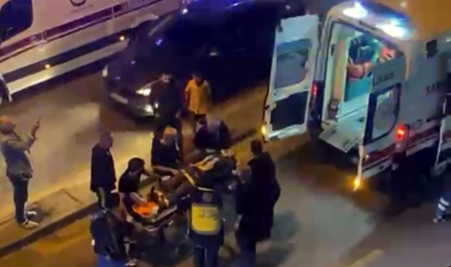 Sakarya’da motosiklet yayaya çarptı: 2 yaralı