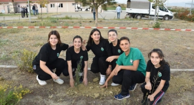 Salihli’de 100. yıl için 1923 fidan