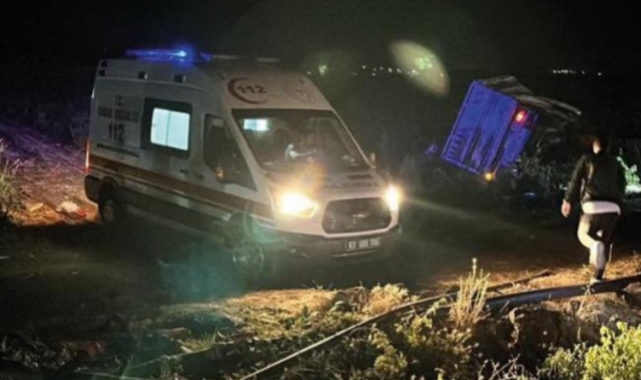 Şanlıurfa'da tarım işçilerini taşıyan iki kamyonet çarpıştı! 20 kişi yaralandı