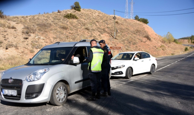 Şehit veteriner Mikail için arazi taraması yapılıyor