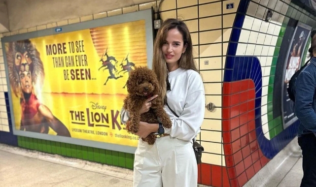 Selin Demiratar metroda