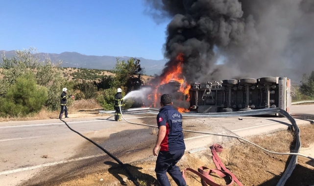 Süt taşıyan TIR devrildi, sürücü hayatını kaybetti