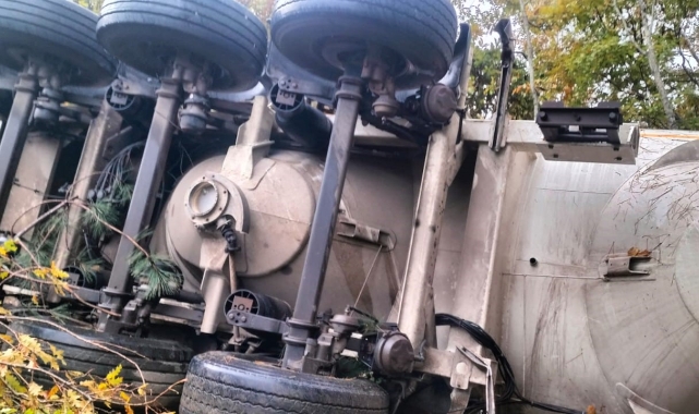 Tanker uçurumdan yuvarlandı, sürücü hayatını kaybetti!