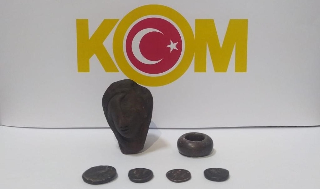Tarihi eser operasyonunda kıskıvrak yakalandılar