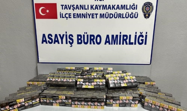 Tavşanlı’da kargo kolisinden 11 bin 400 adet kaçak sigara çıktı