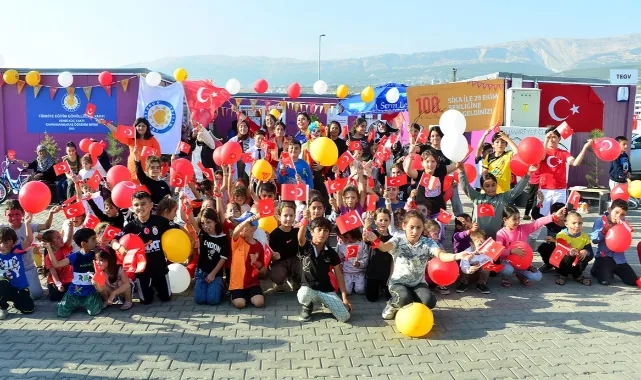 TEGV, 100. yılı depremzede çocuklarla birlikte kutladı