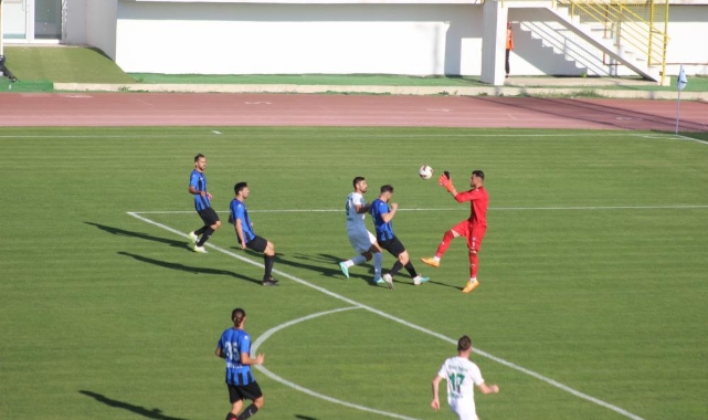 TFF 2. Lig: Kırklarelispor: 0 - Karacabey Belediye Spor: 0