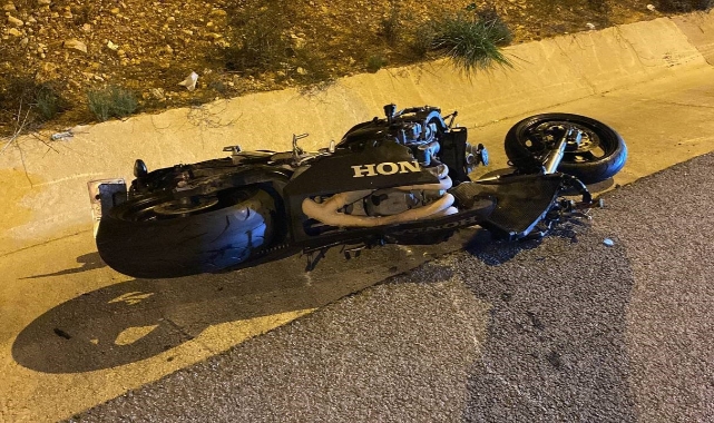 TIR ile motosiklet çarpıştı!