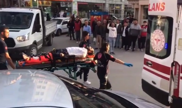Tıraş olduğu berberi tabancayla vurup kaçtı