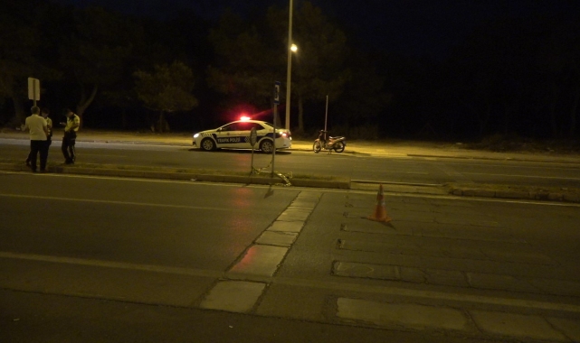 Traktör ile çarpışan motosikletli can verdi