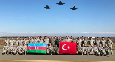 Türk savaş uçakları, Azerbaycan'da