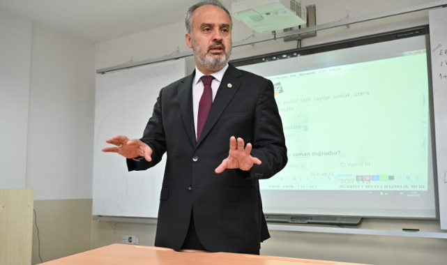 Üniversite yolunda Büyükşehir yanınızda