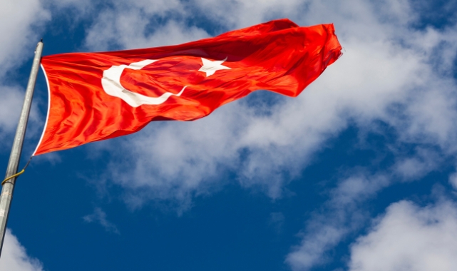 Ünlülerin 29 Ekim paylaşımları!
