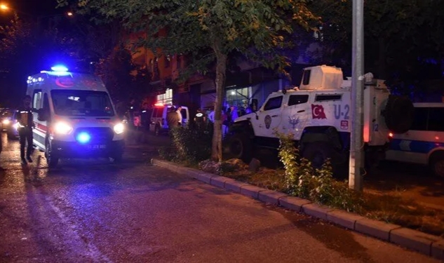 Yabancı uyruklu komşular birbirine girdi: 4 yaralı