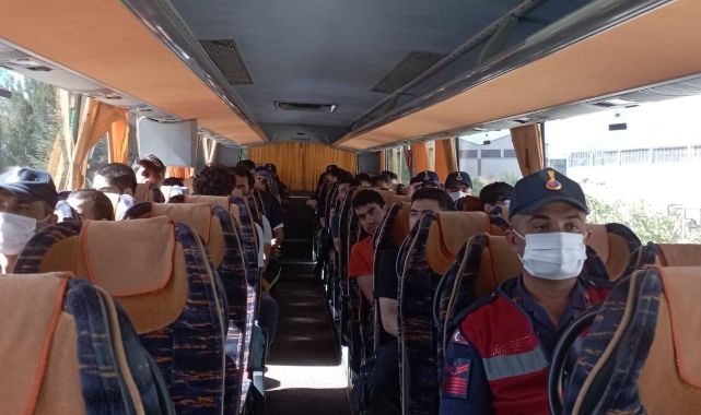 Yakalanan 26 düzensiz göçmenden 1’i tutuklandı