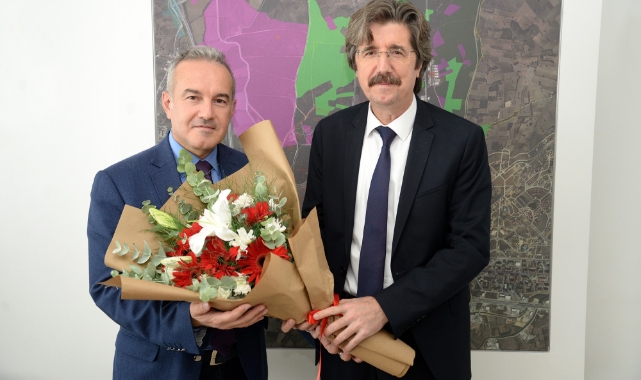 Yeni Rektör Yardımcısı Prof. Dr. Cafer Çiftçi görevi devraldı