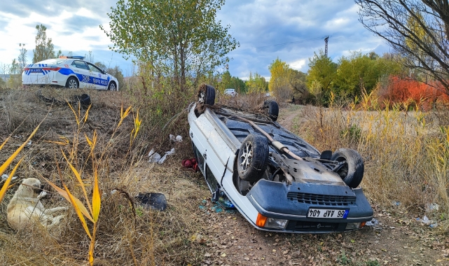 Yoldan çıkan araç şarampole devrildi: 5 yaralı