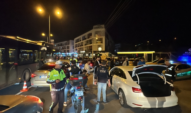 Yüzlerce polisin katıldığı uygulamada huzur sağlandı