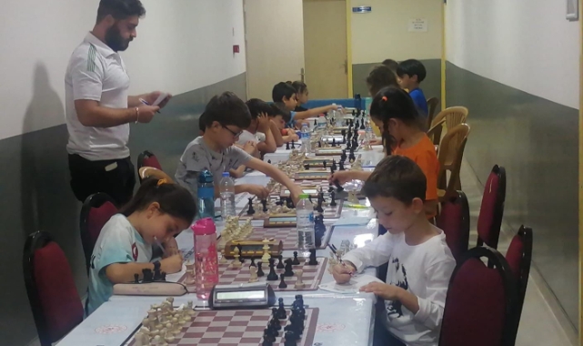182 sporcu ‘şah mat’ dedi