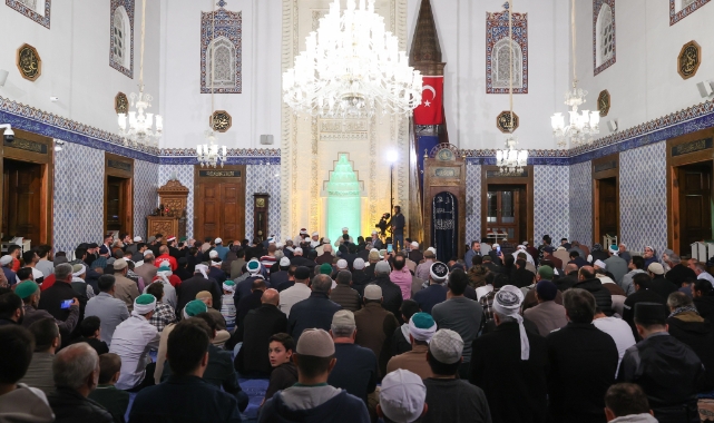 90 bin camide Filistinliler için dualar edildi