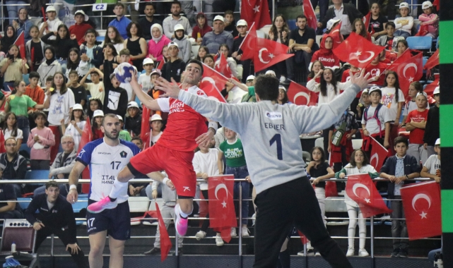  A Milli Erkek Hentbol Takımı, İtalya’yı devirdi!