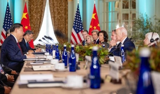 ABD ve Çin liderleri APEC Zirvesi'nde görüştü