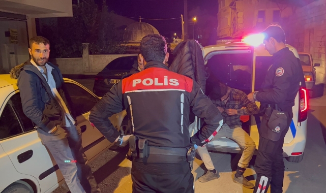 Aksaray sokaklarında polis-şüpheli kovalamacası