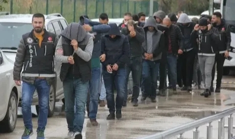 Ankara'da FETÖ operasyonu: 19 gözaltı