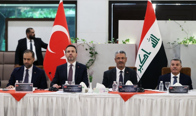 Bakan Bayraktar, Irak’ta Türk şirketleri ile bir araya geldi