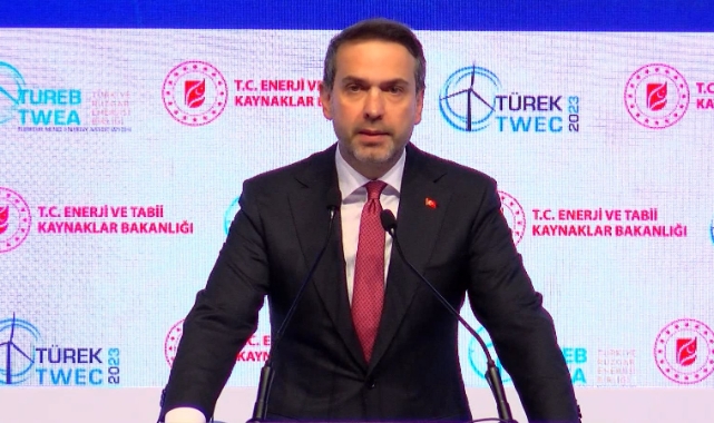 Bakan Bayraktar: Rüzgarla elektrik üretiminde hedef büyüyor