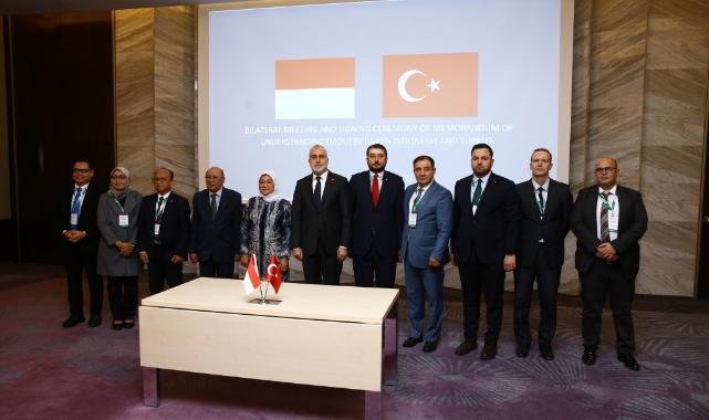 Bakan Işıkhan’dan Azerbaycan’da resmi temaslar