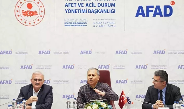 Bakan Yerlikaya'dan AFAD'la değerlendirme toplantısı